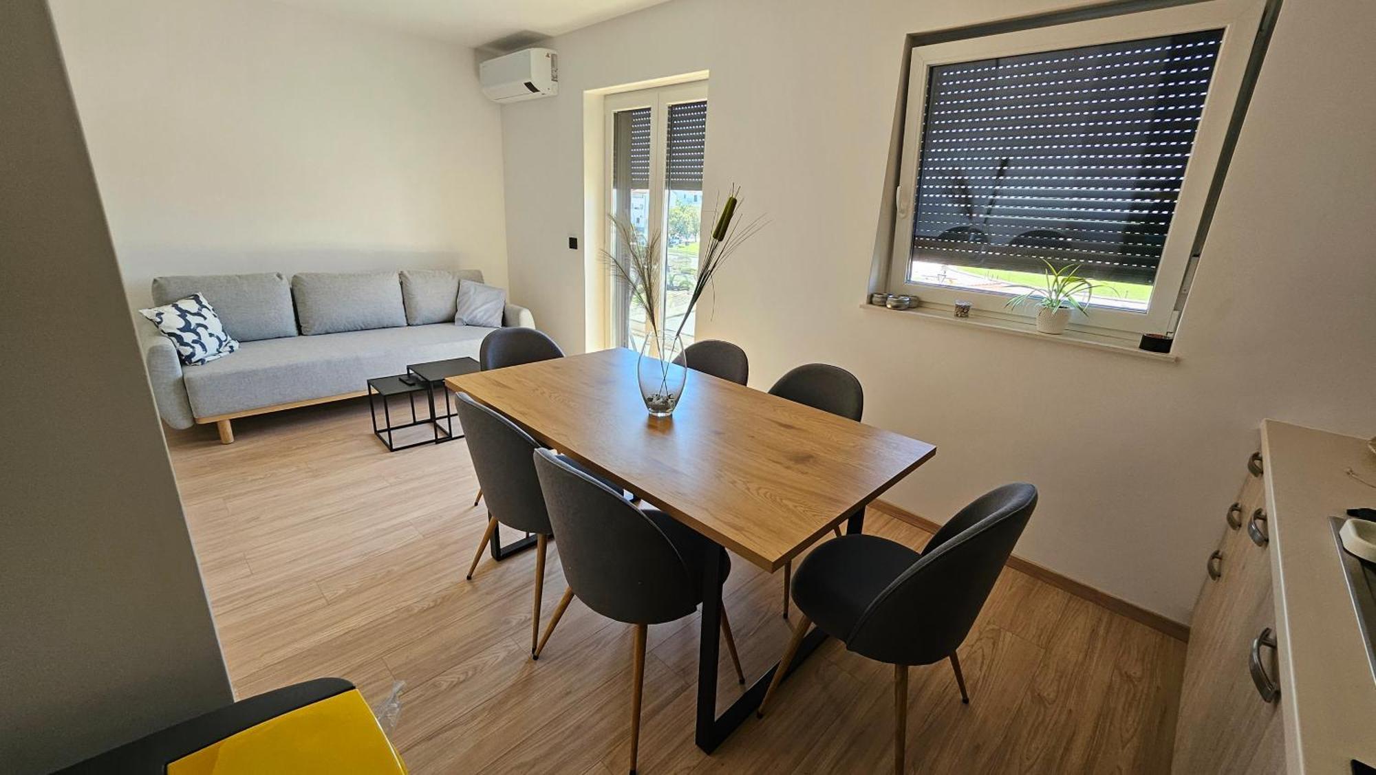 Richi Rooms & App Funtana Bagian luar foto