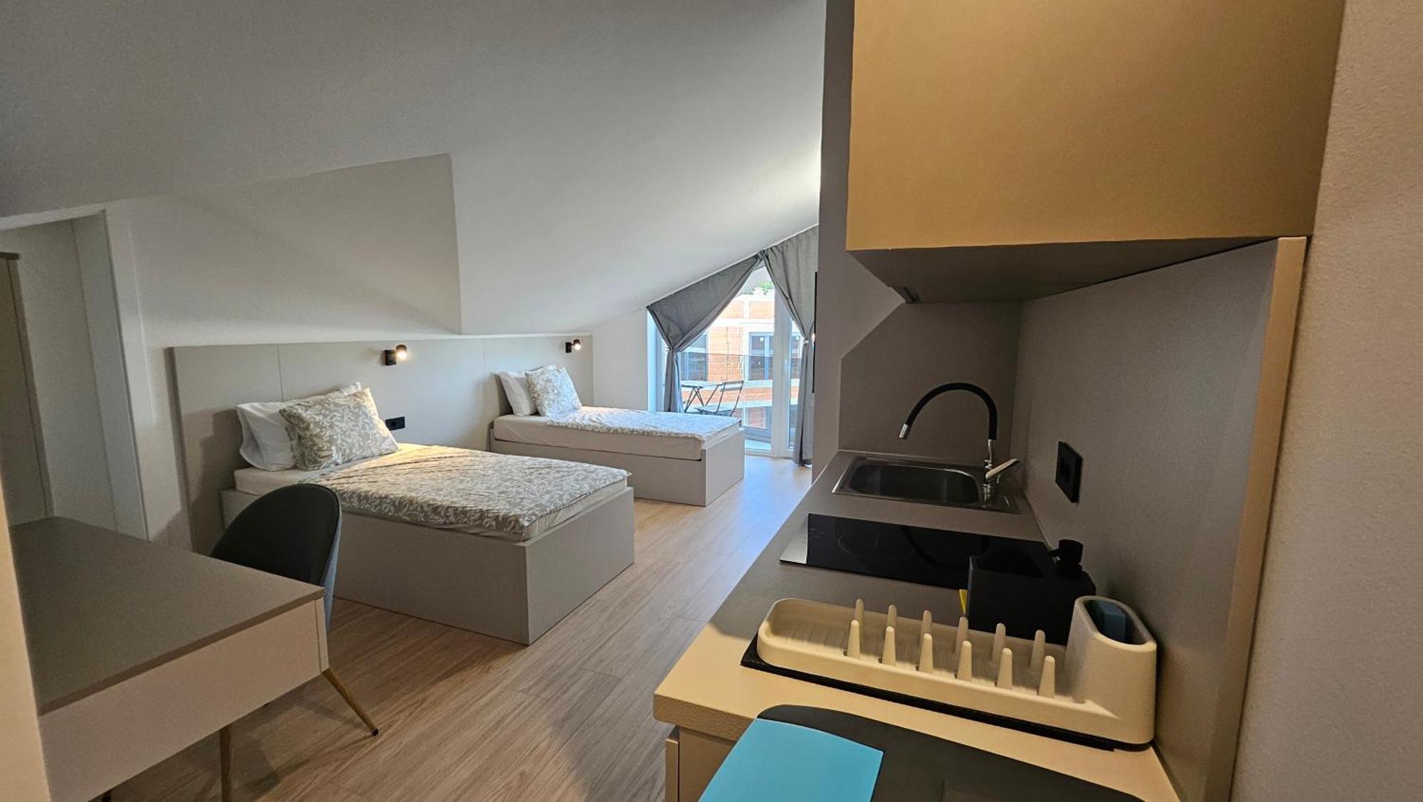 Richi Rooms & App Funtana Bagian luar foto