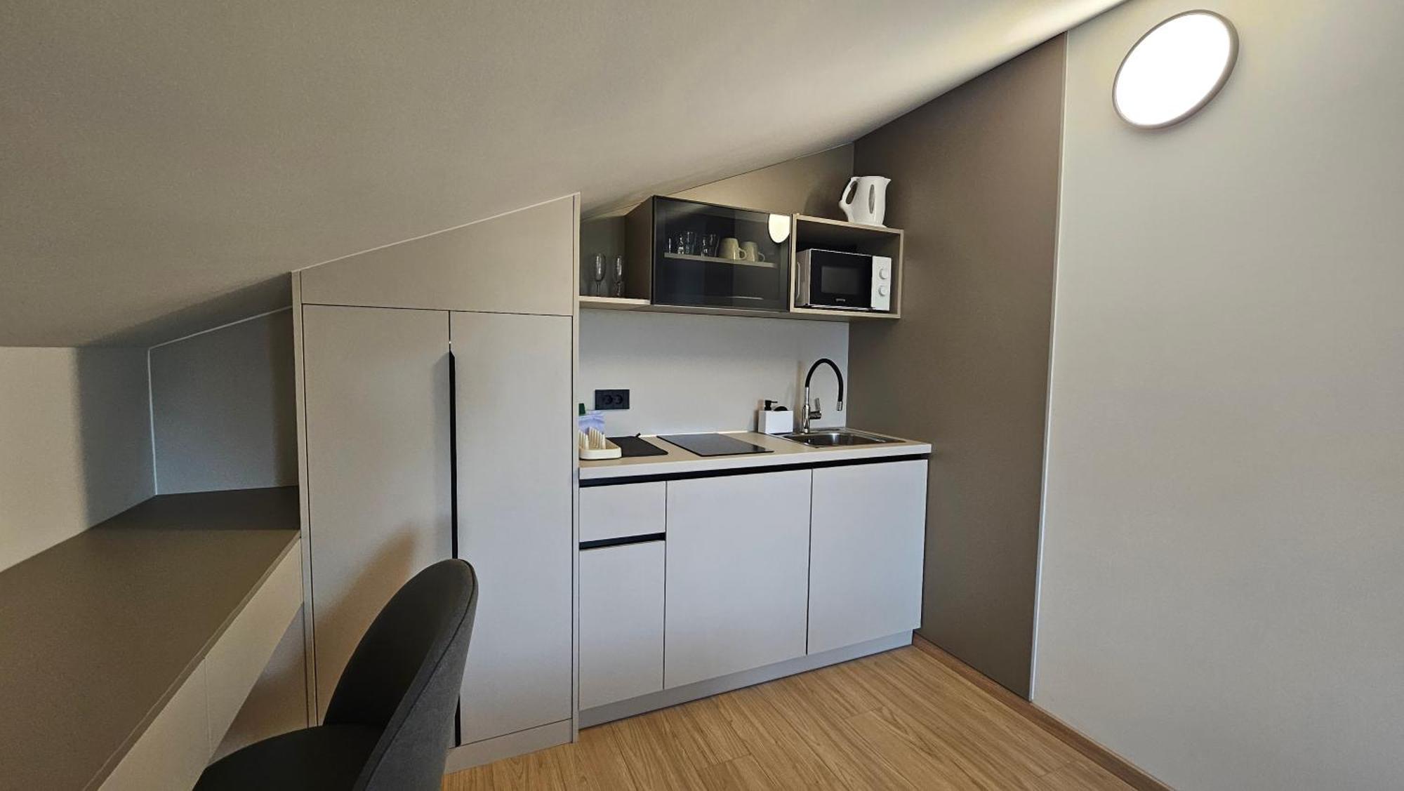 Richi Rooms & App Funtana Bagian luar foto